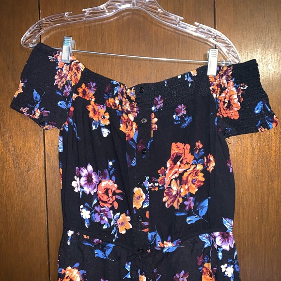 Black Floral Wide Leg Romper - Picture 6 of 9